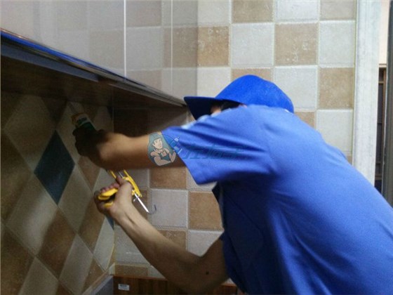 专业家具维修服务由世预赛(中国)家居安装平台提供2