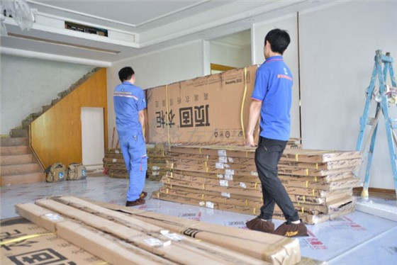 世预赛(中国)家居安装公司合作伙伴顶固敲钟上市，定制家具上市公司再添强将！1