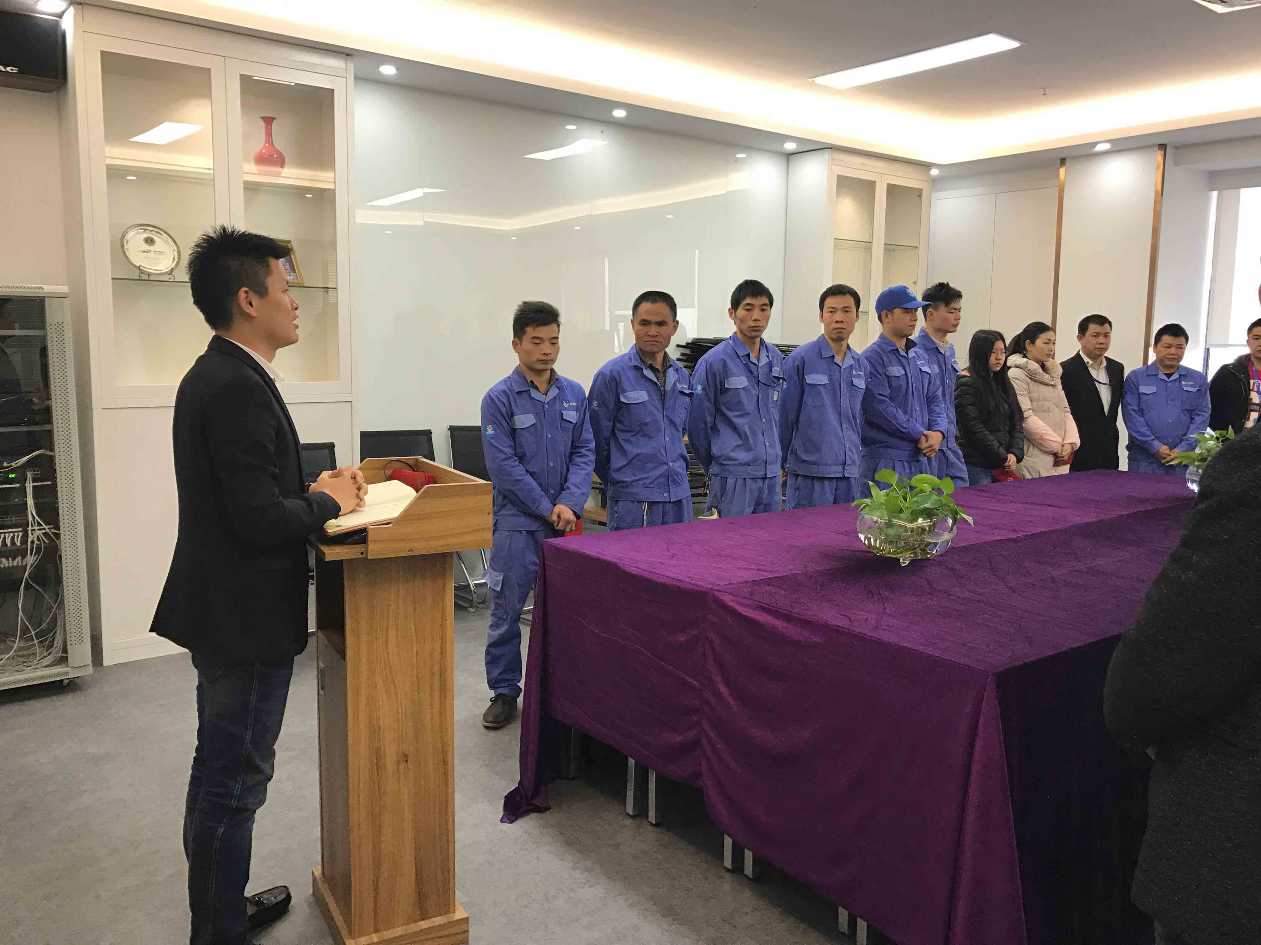 深圳市世预赛(中国)家居安装服务有限公司团拜会