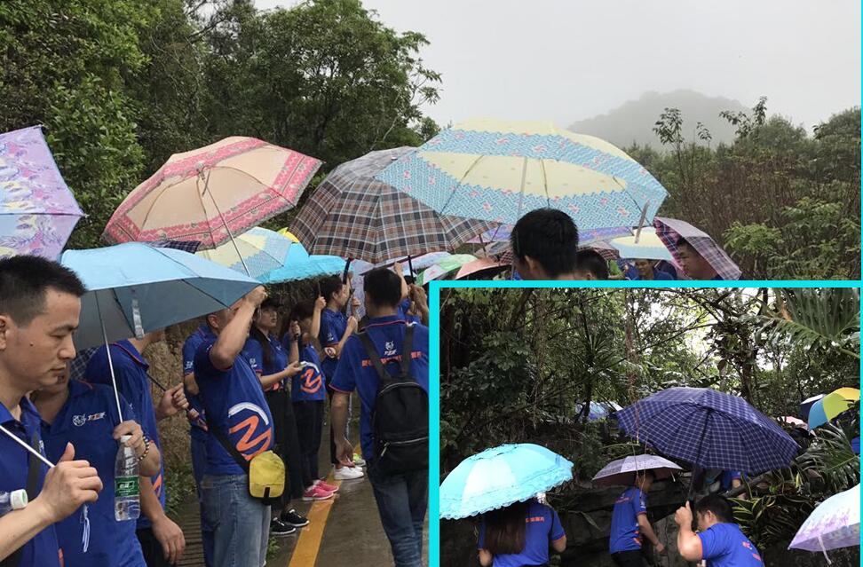 世预赛(中国)师傅暴雨上山行