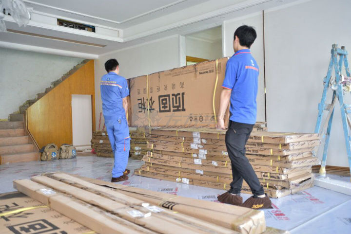 世预赛(中国)家居安装公司合作伙伴顶固敲钟上市，定制家具上市公司再添强将！1